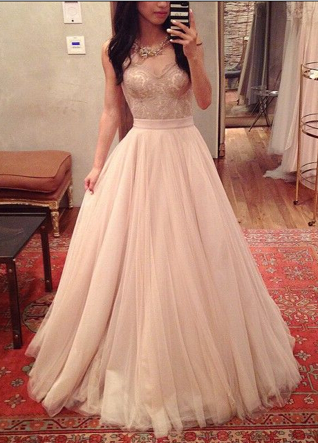sweetheart tulle ball gown